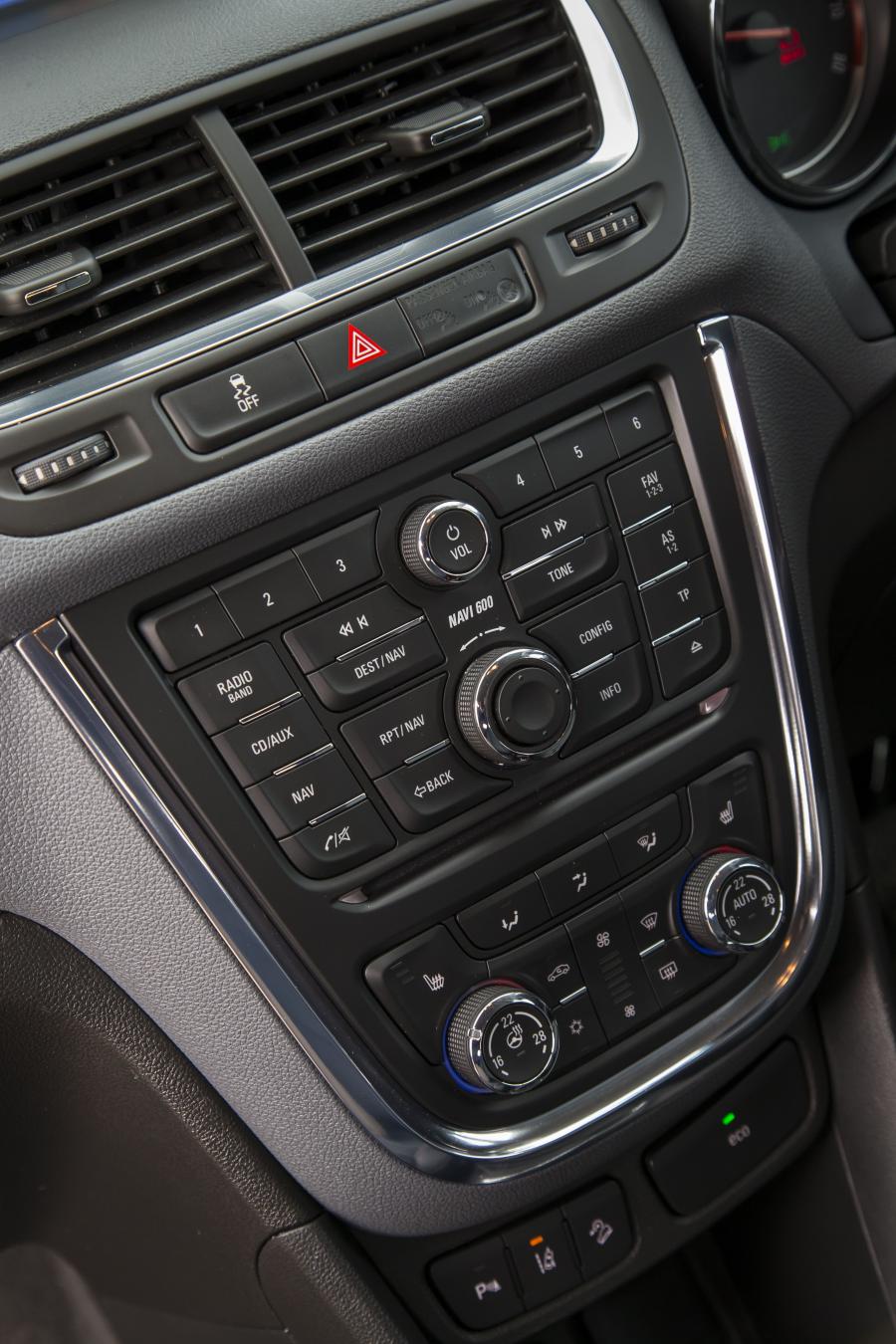  Vauxhall Mokka 2012 года  (фото 46 из 365)
